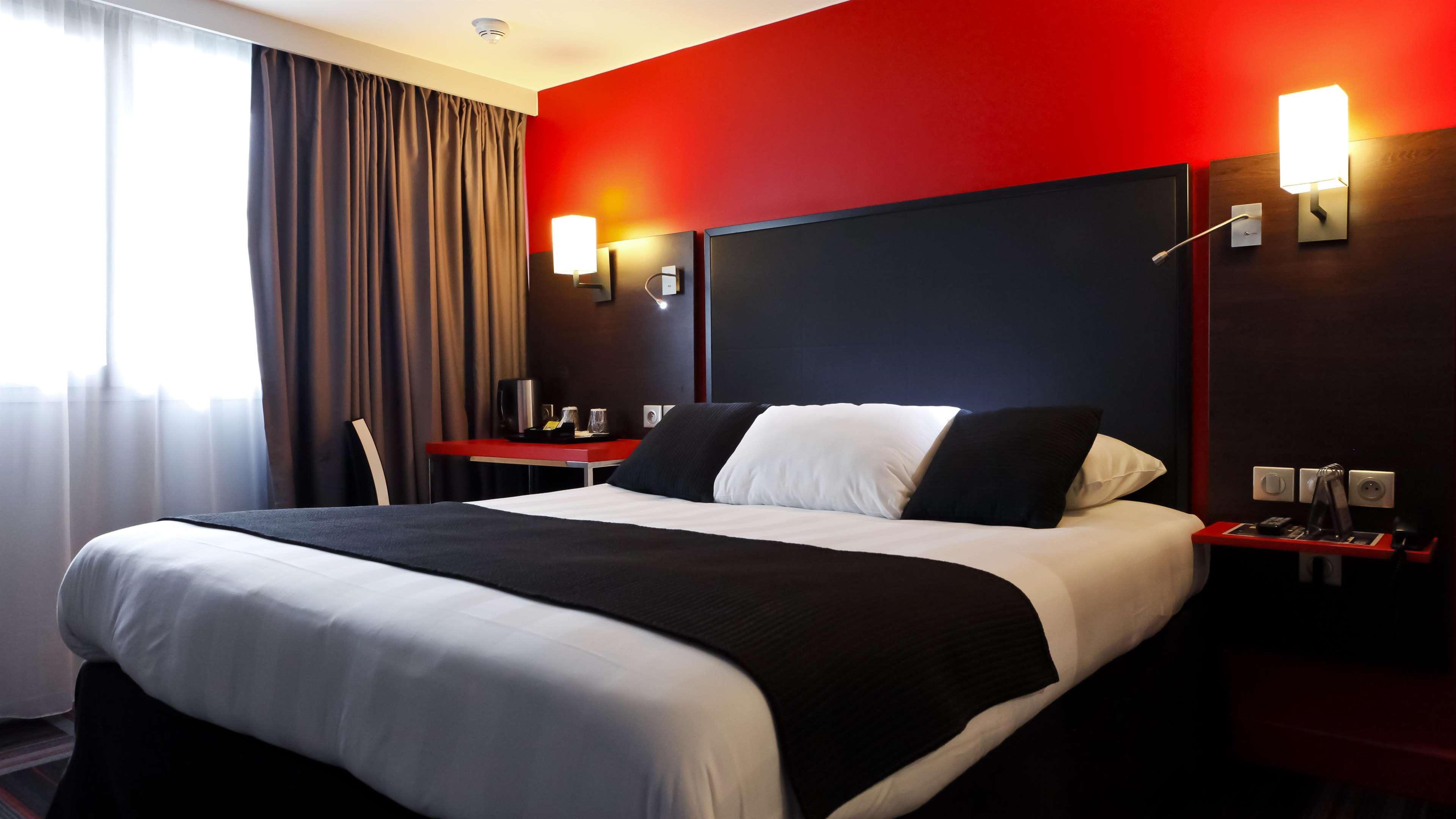 Hotel Kyriad Lyon Sud Foy 3*