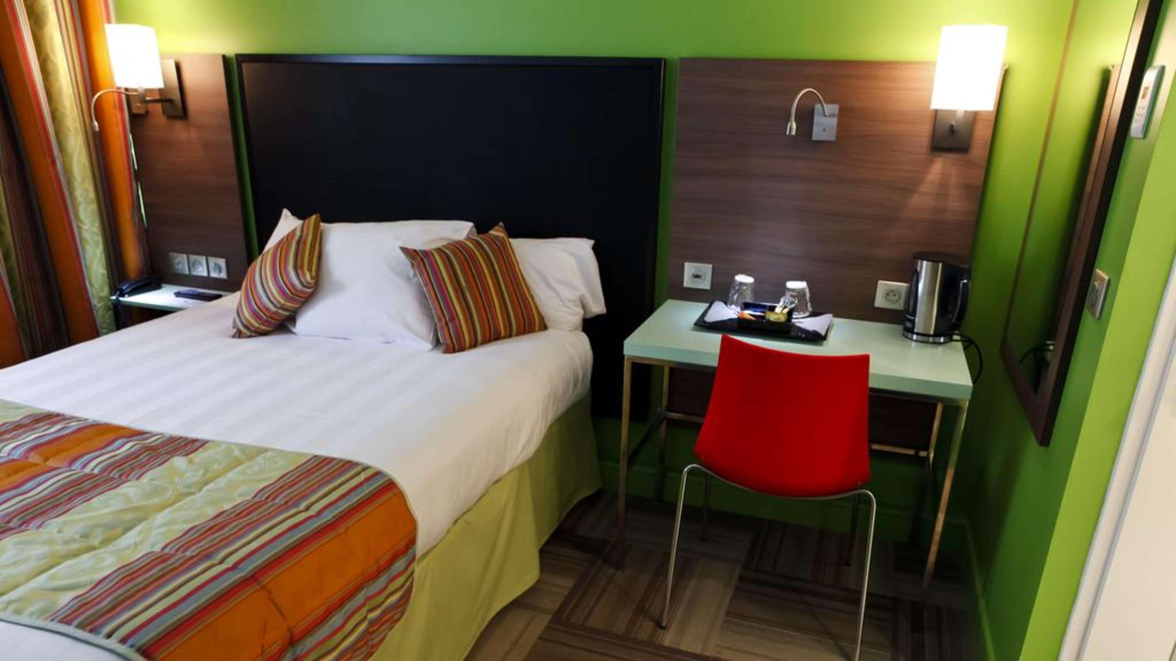 Hotel Kyriad Lyon Sud Foy 3*