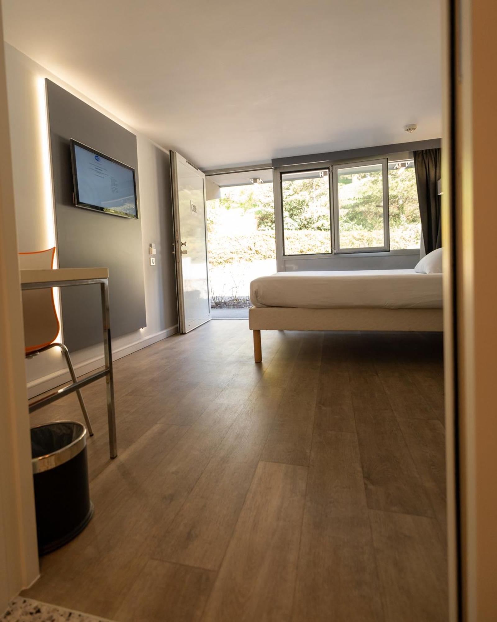 Kyriad Lyon Sud Foy Hotel 3*