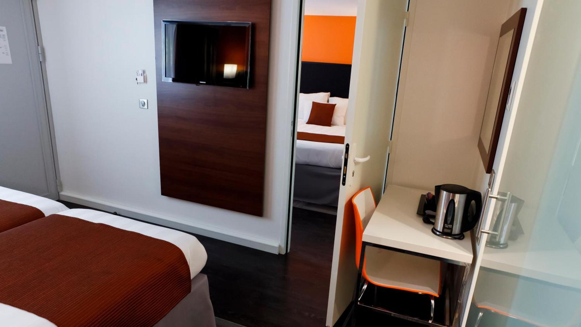 Hotel Kyriad Lyon Sud Foy 3*